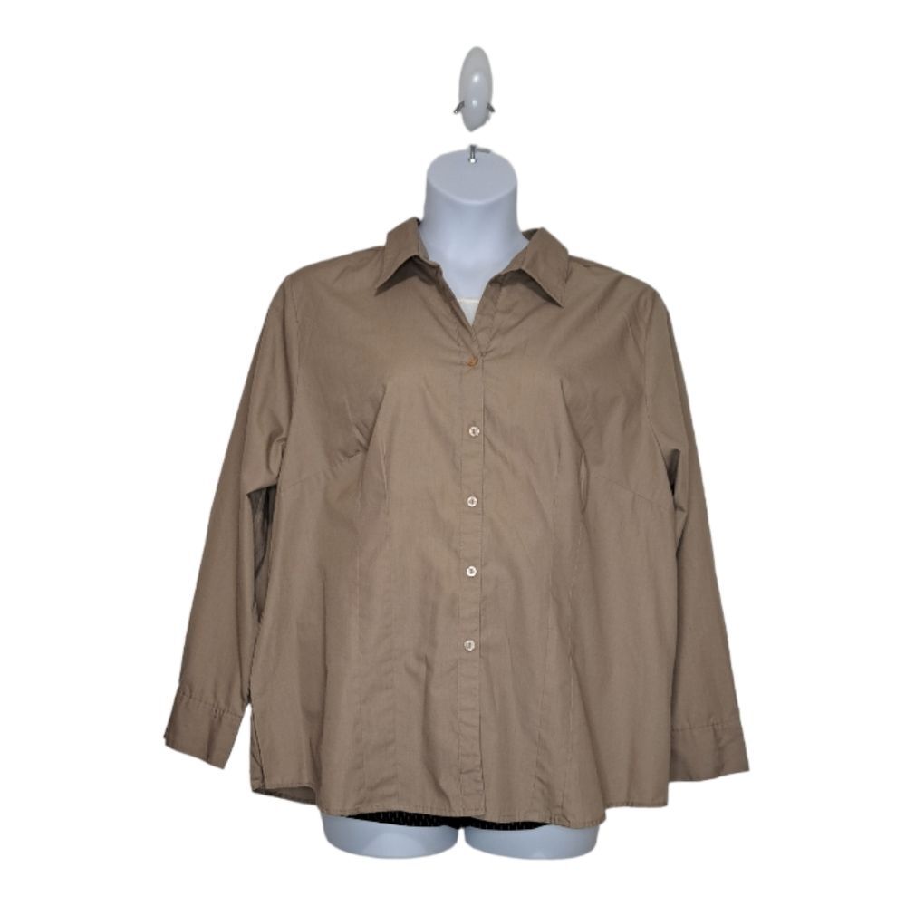 White Stag Women's Plus Top #WS655110 Button-Down Size 2XL Taupe Long Sleeve